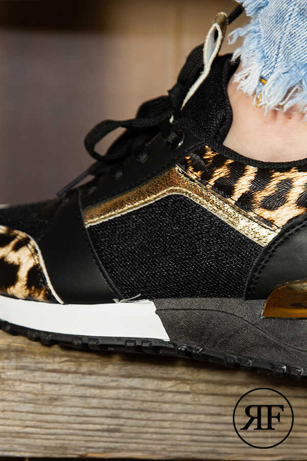 Sneakers met tijgerprint